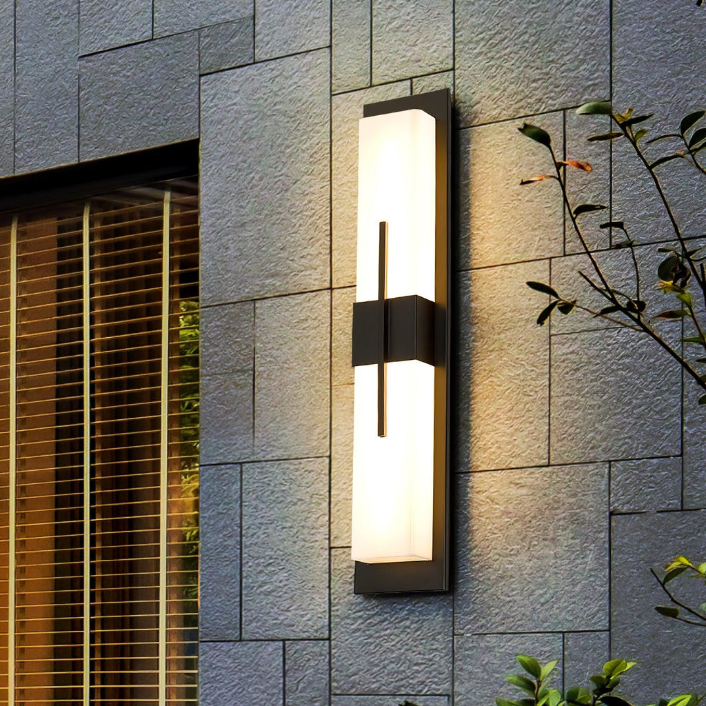 Настінний світильник Possini Outdoor Alabaster