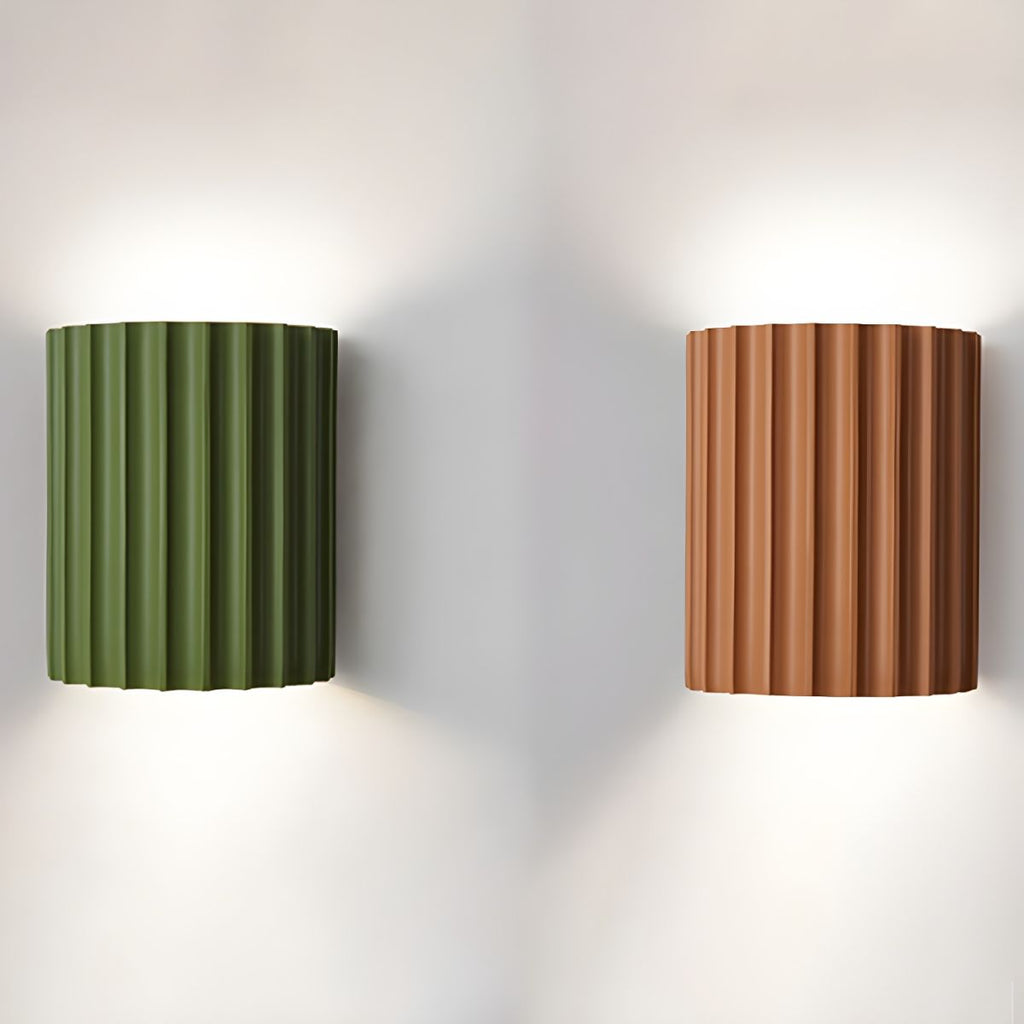 Настенный светильник Ribbed из смолы