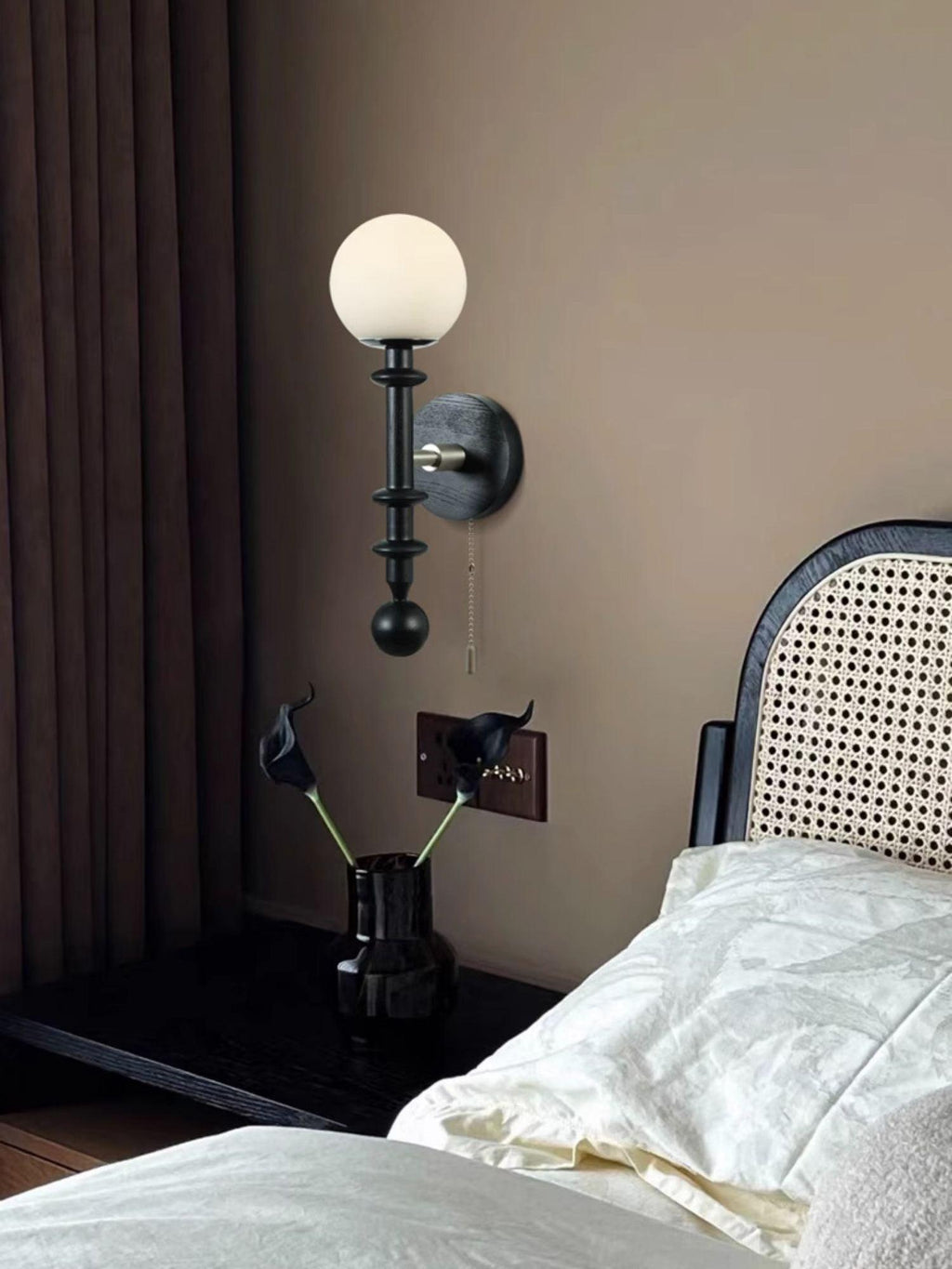 Настінний світильник «Римська колона»