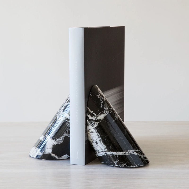 Sculpted Marble Bookends - Vakkerlight