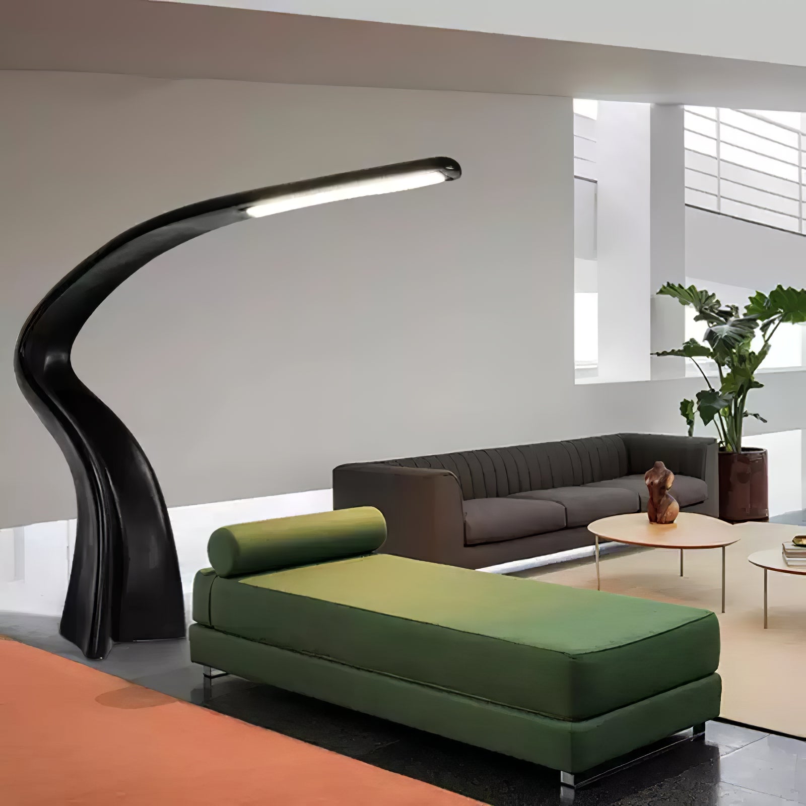 Торшер Seraph Curve