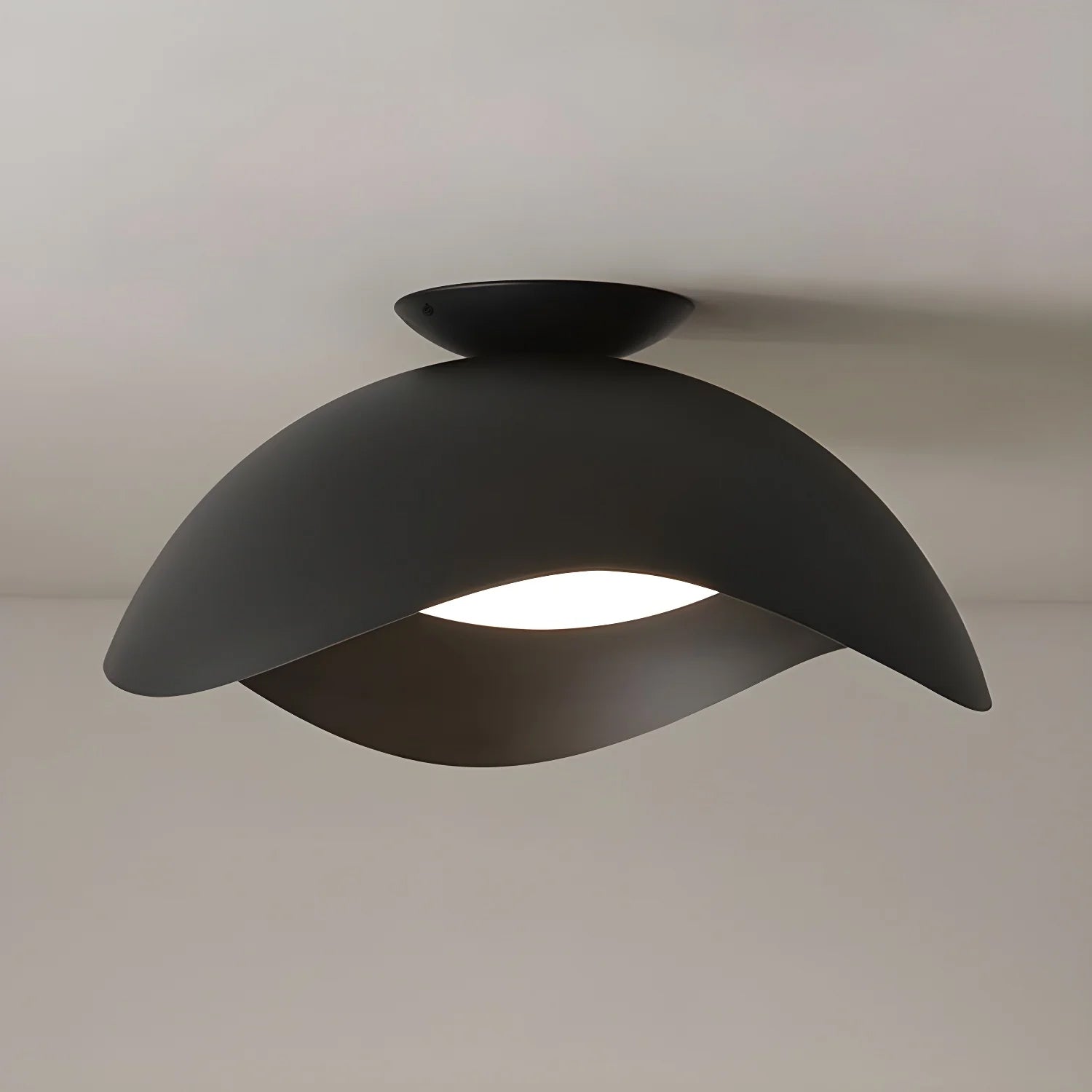 Serene Wave Ceiling Light - DEPRIMO