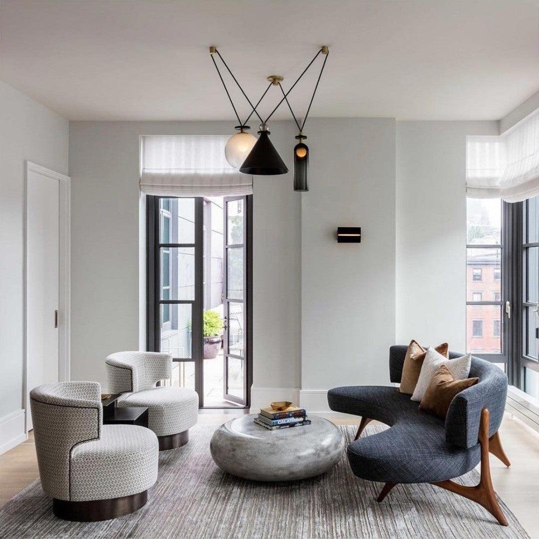 Современная люстра в виде геометрической фигуры