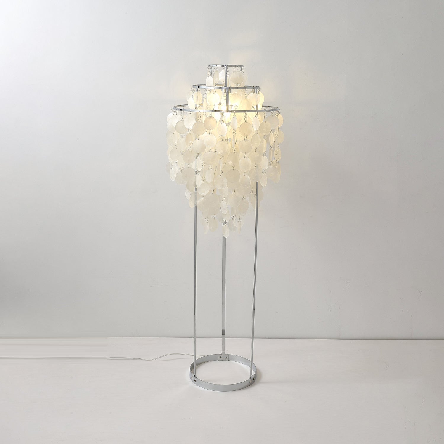 Shell Floor Lamp - Vakkerlight