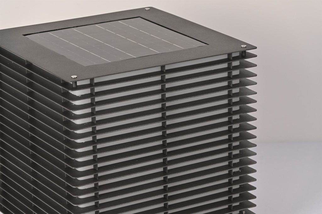 Solar Grid Outdoor Light