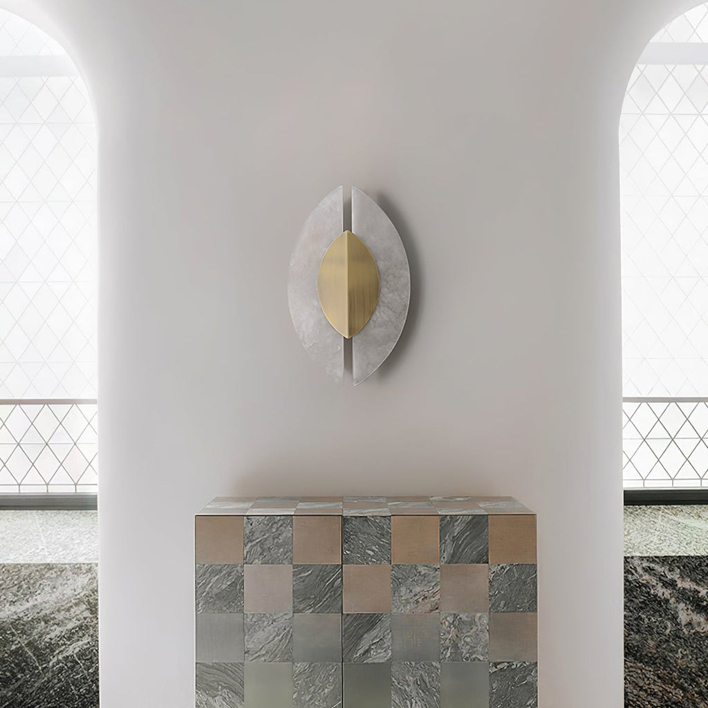 Настінний світильник Solari Alabaster Leaf Sconce