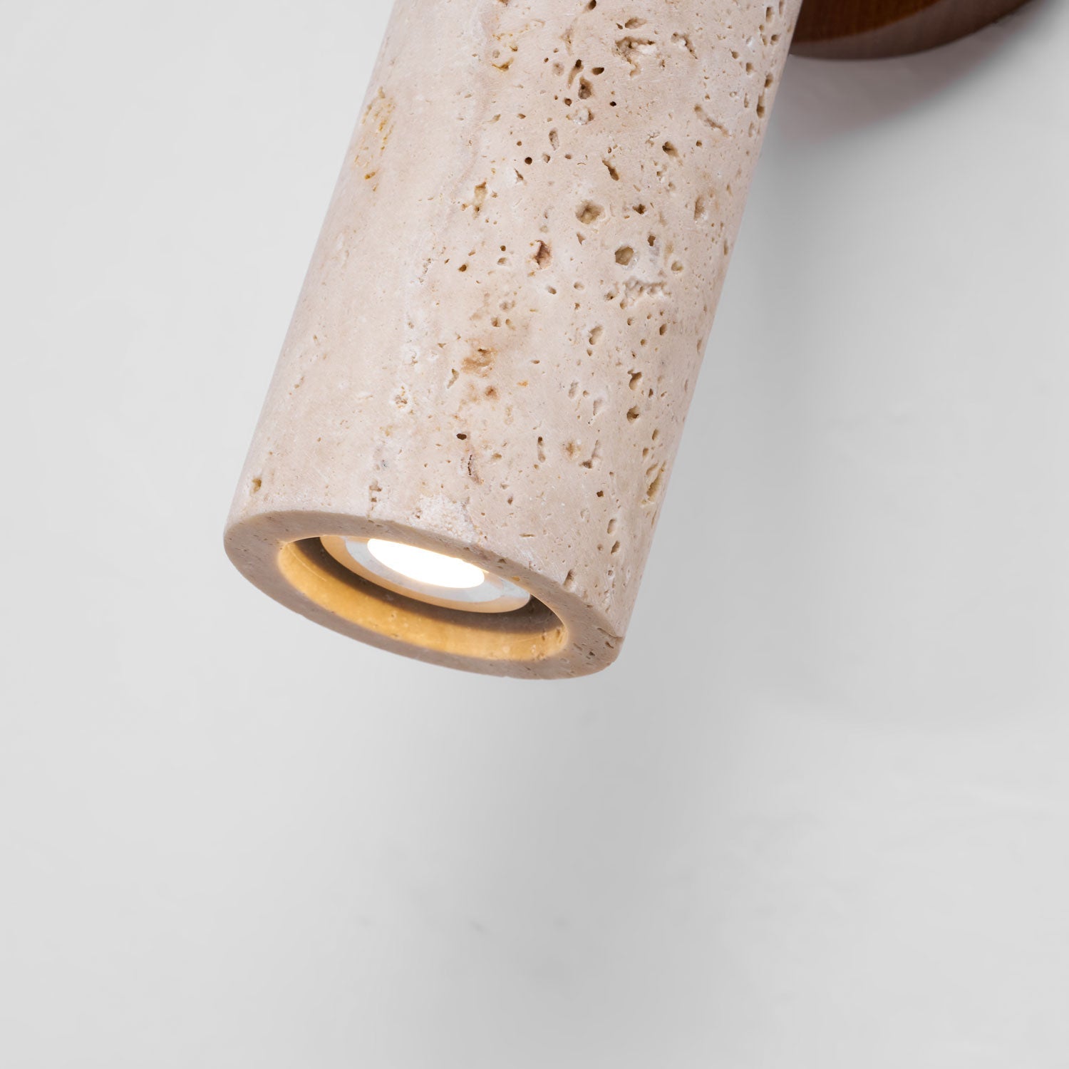 Solis Stone Spotlight