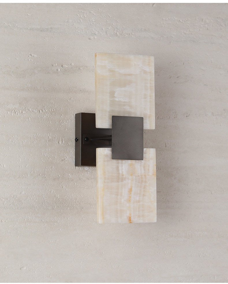 Настінний світильник Strata Shift Alabaster