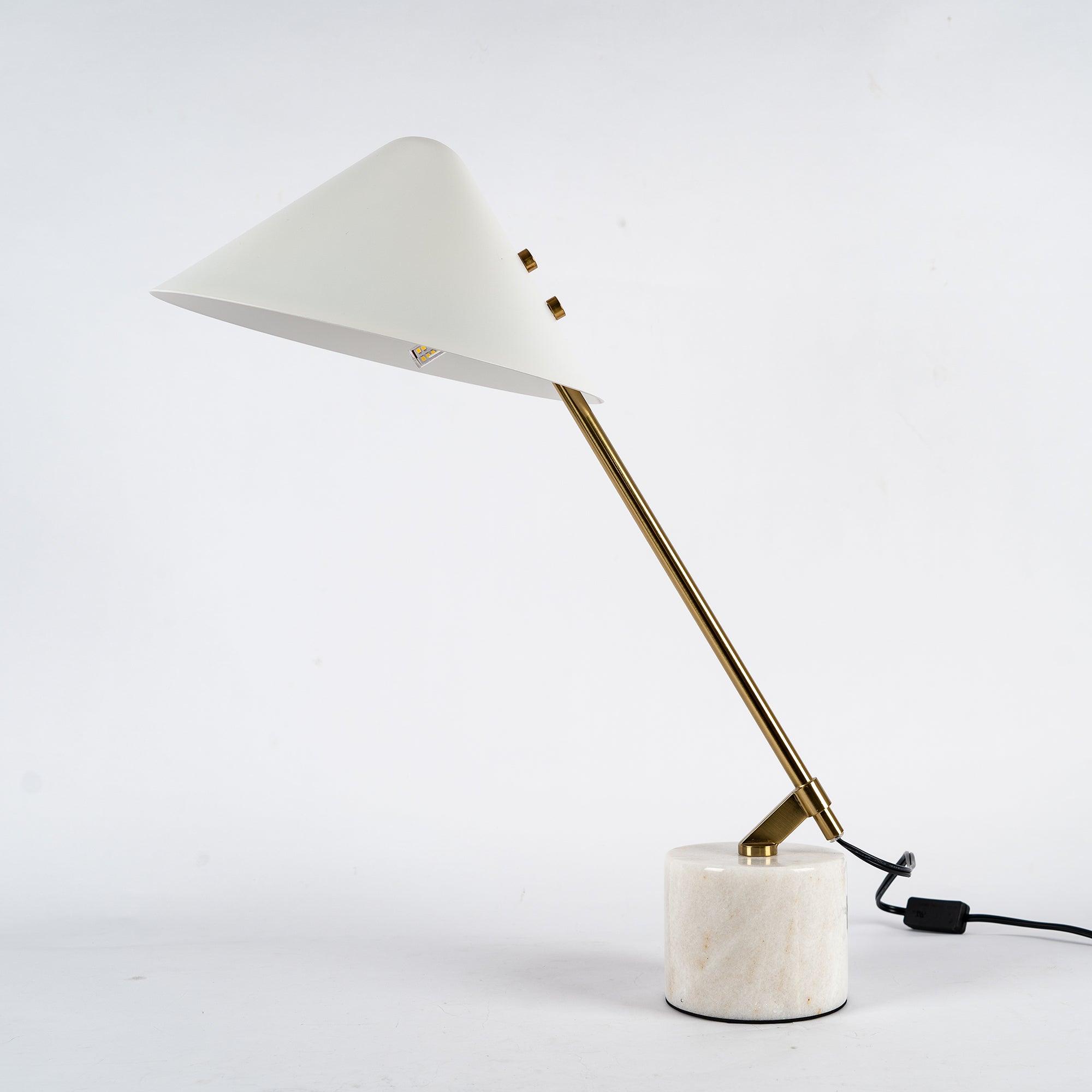 Small Hat Table Lamp - Vakkerlight