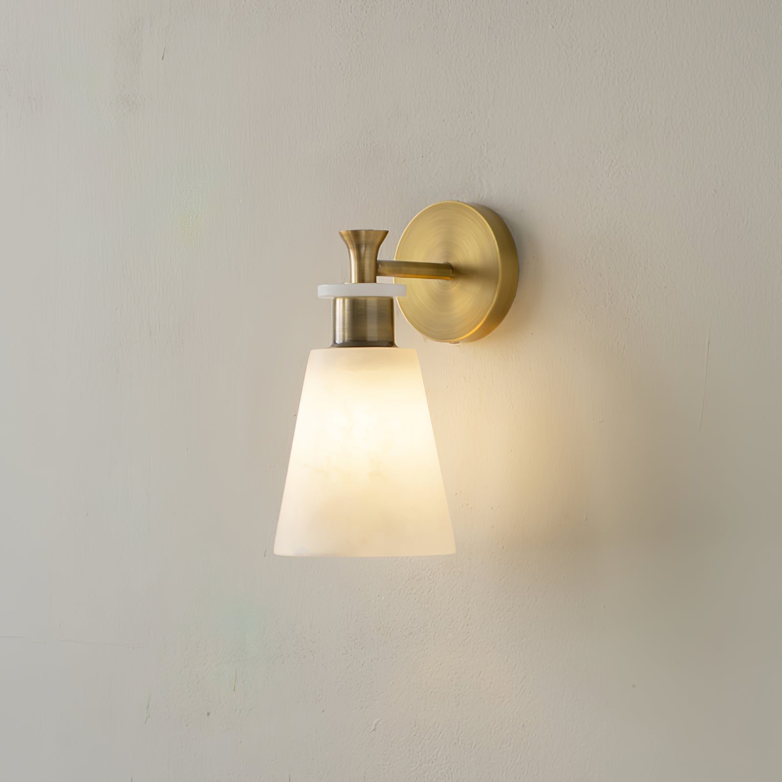 Tapered Alabaster Wall Sconce - DEPRIMO