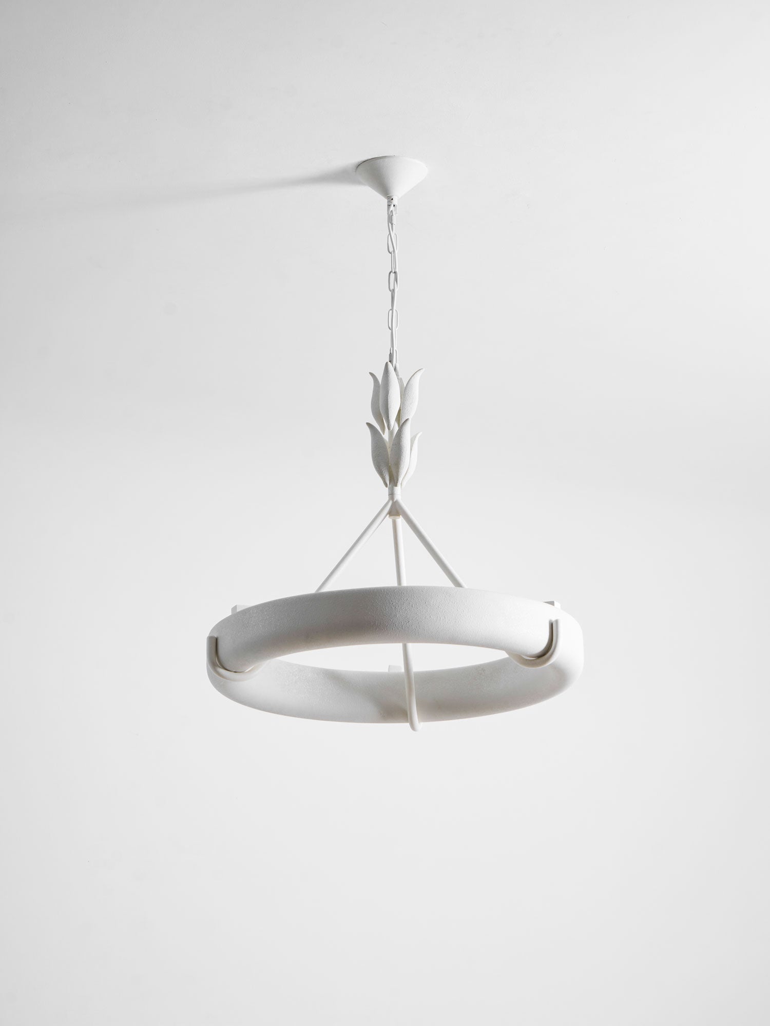 Потолочная люстра Tinsley Plaster