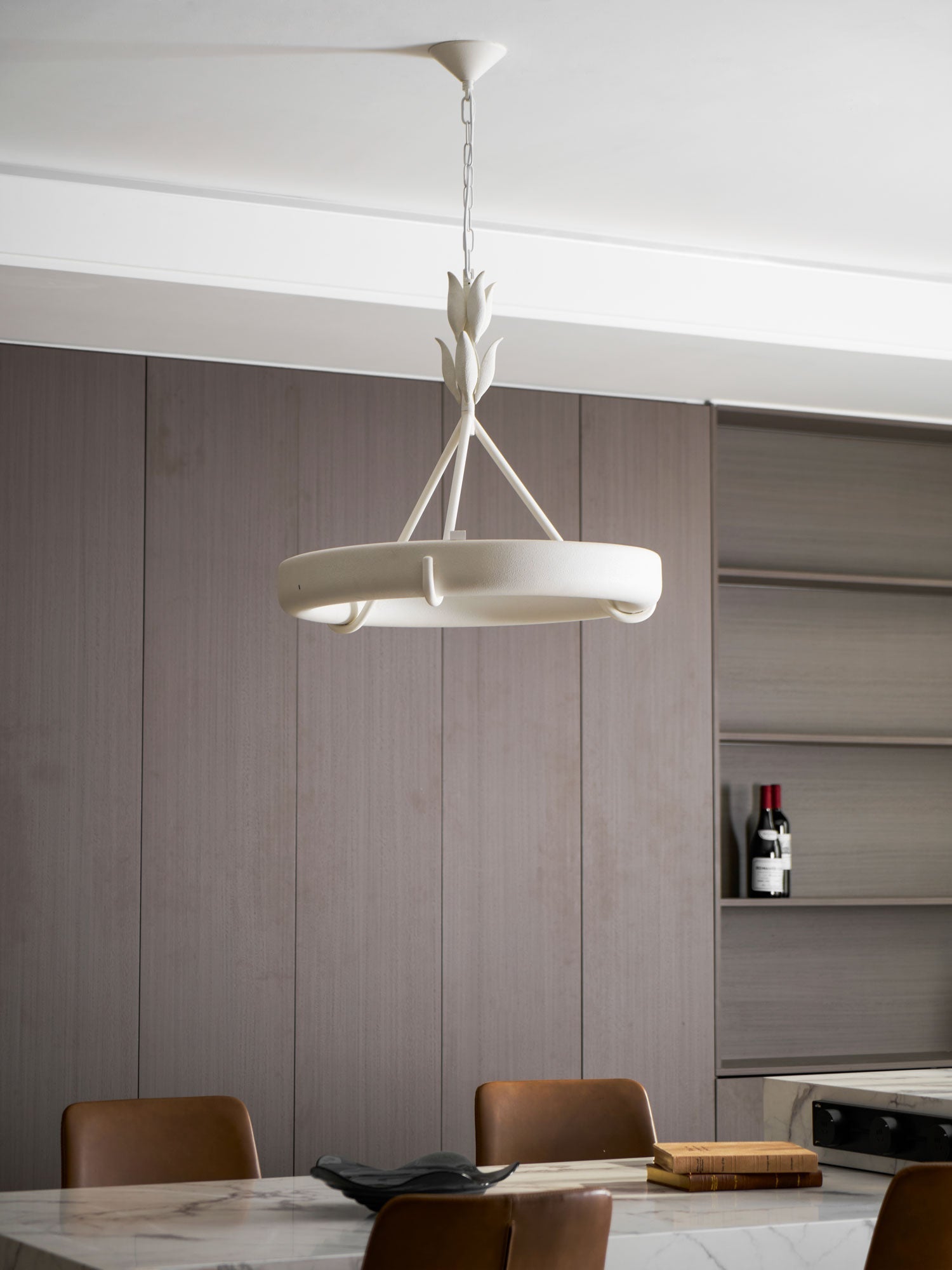 Потолочная люстра Tinsley Plaster