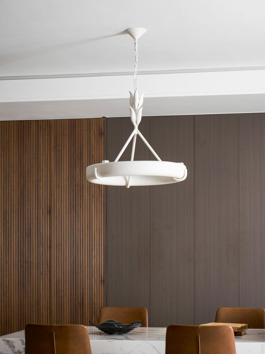 Потолочная люстра Tinsley Plaster
