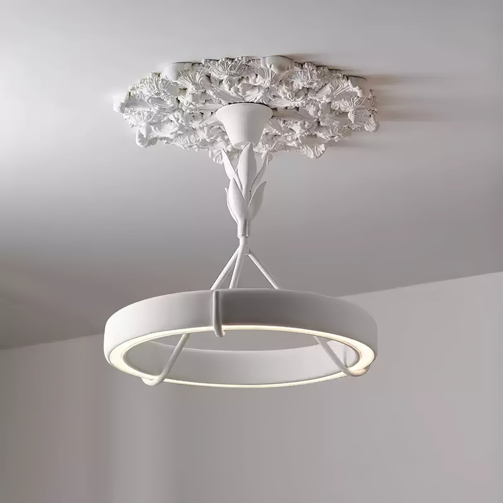 Потолочная люстра Tinsley Plaster
