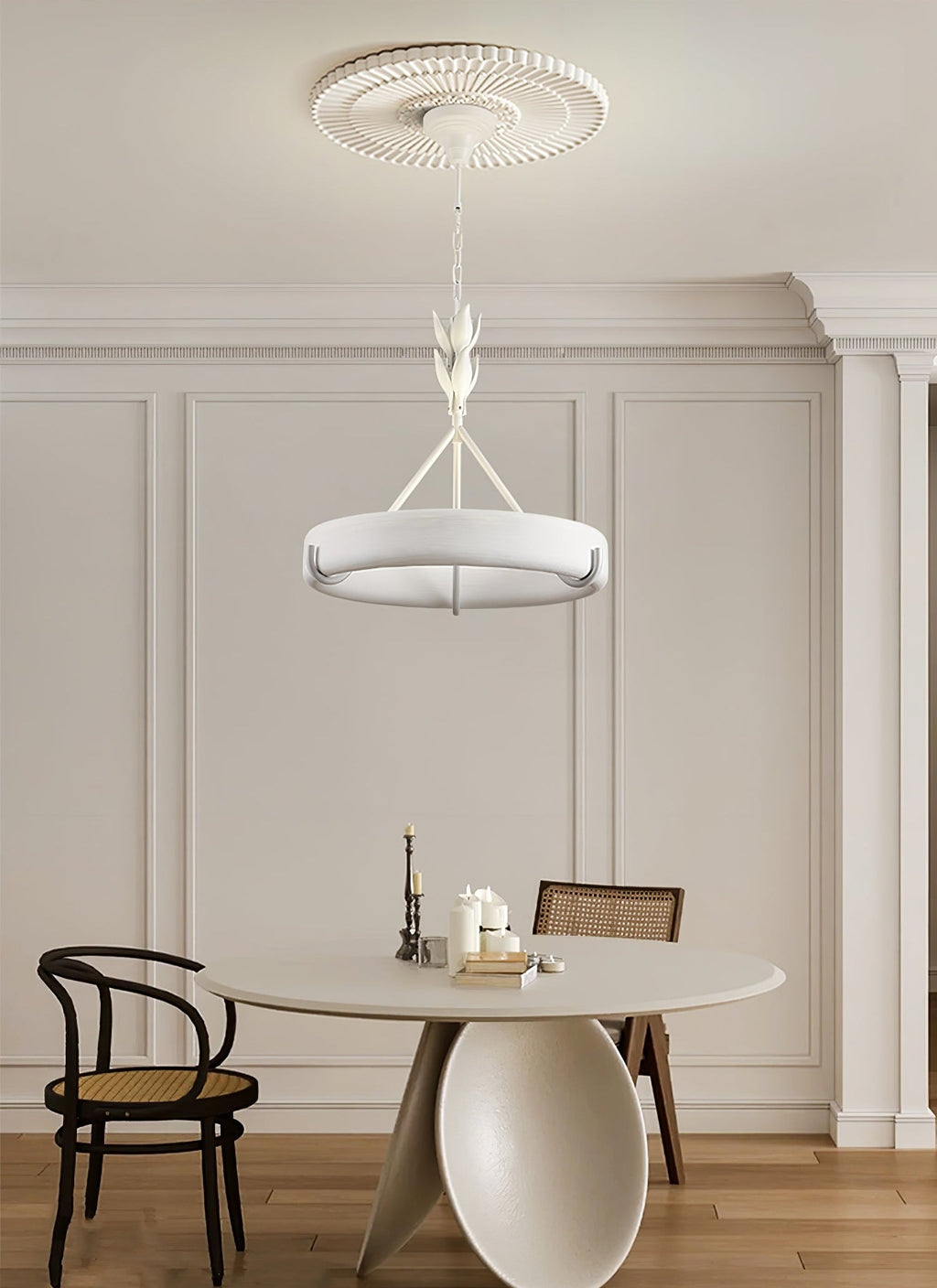 Потолочная люстра Tinsley Plaster