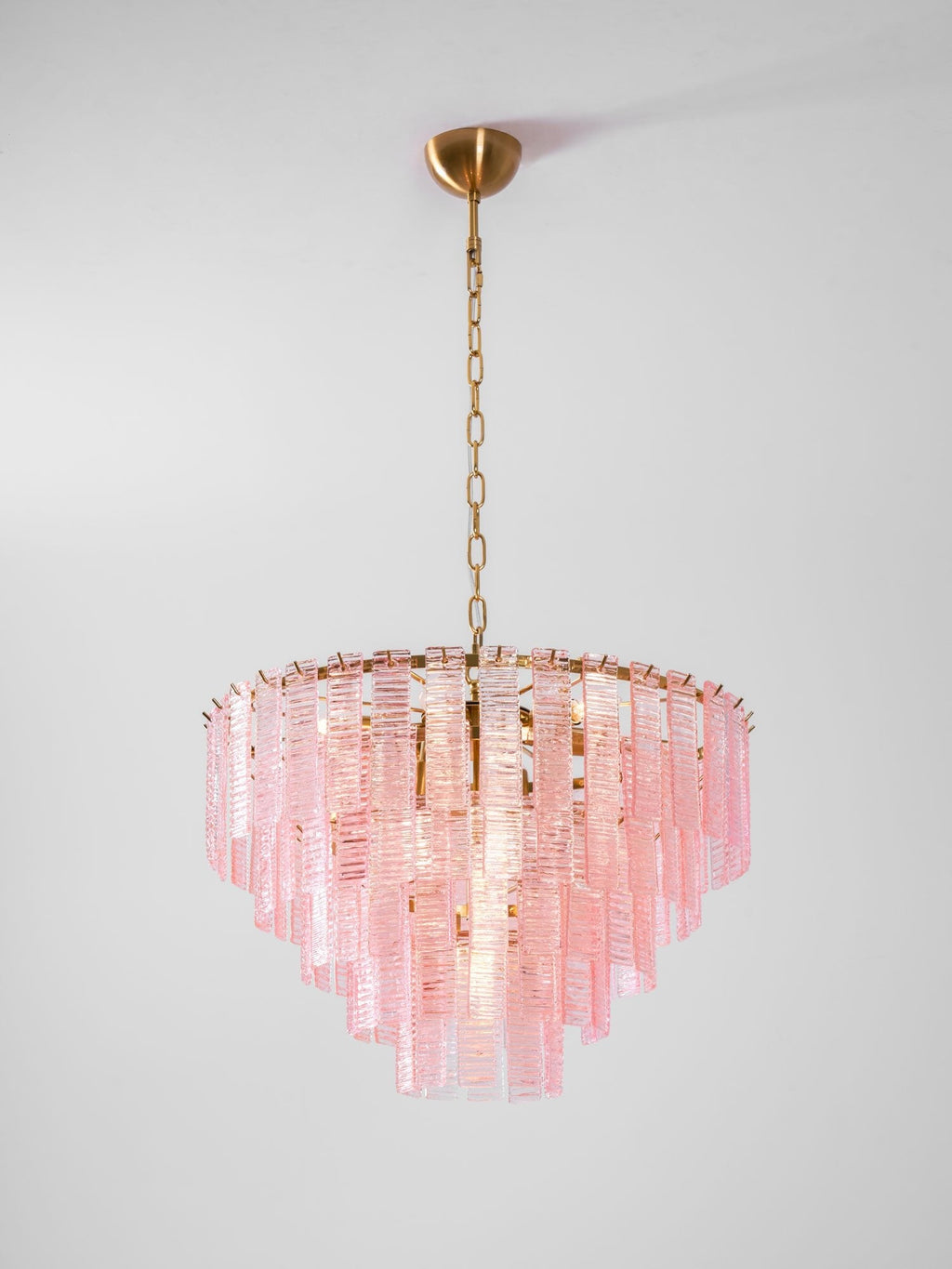 Розовая люстра Opalora Murano