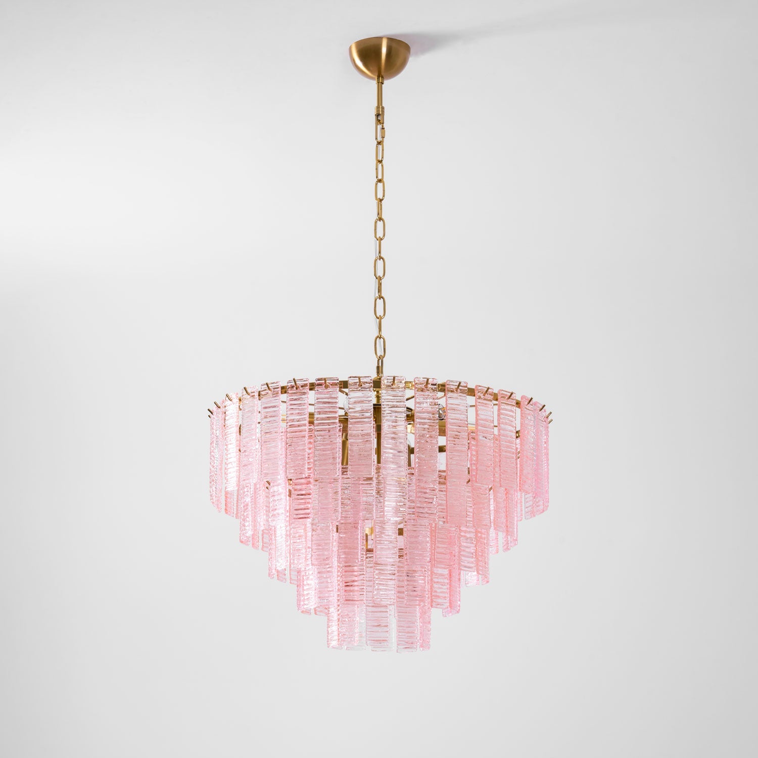 Розовая люстра Opalora Murano