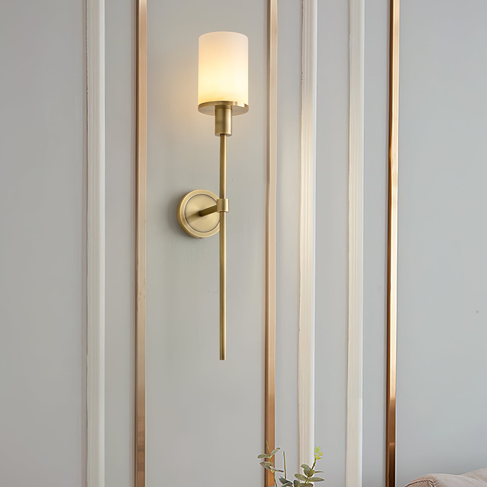 Настінний світильник Tracie Classic Alabaster