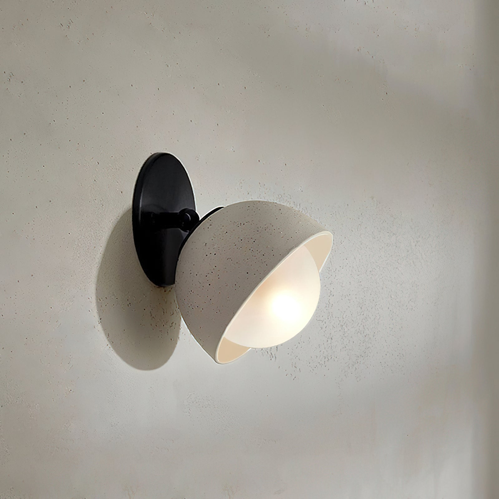 Tranquil Travertine Wall Light - Vakkerlight