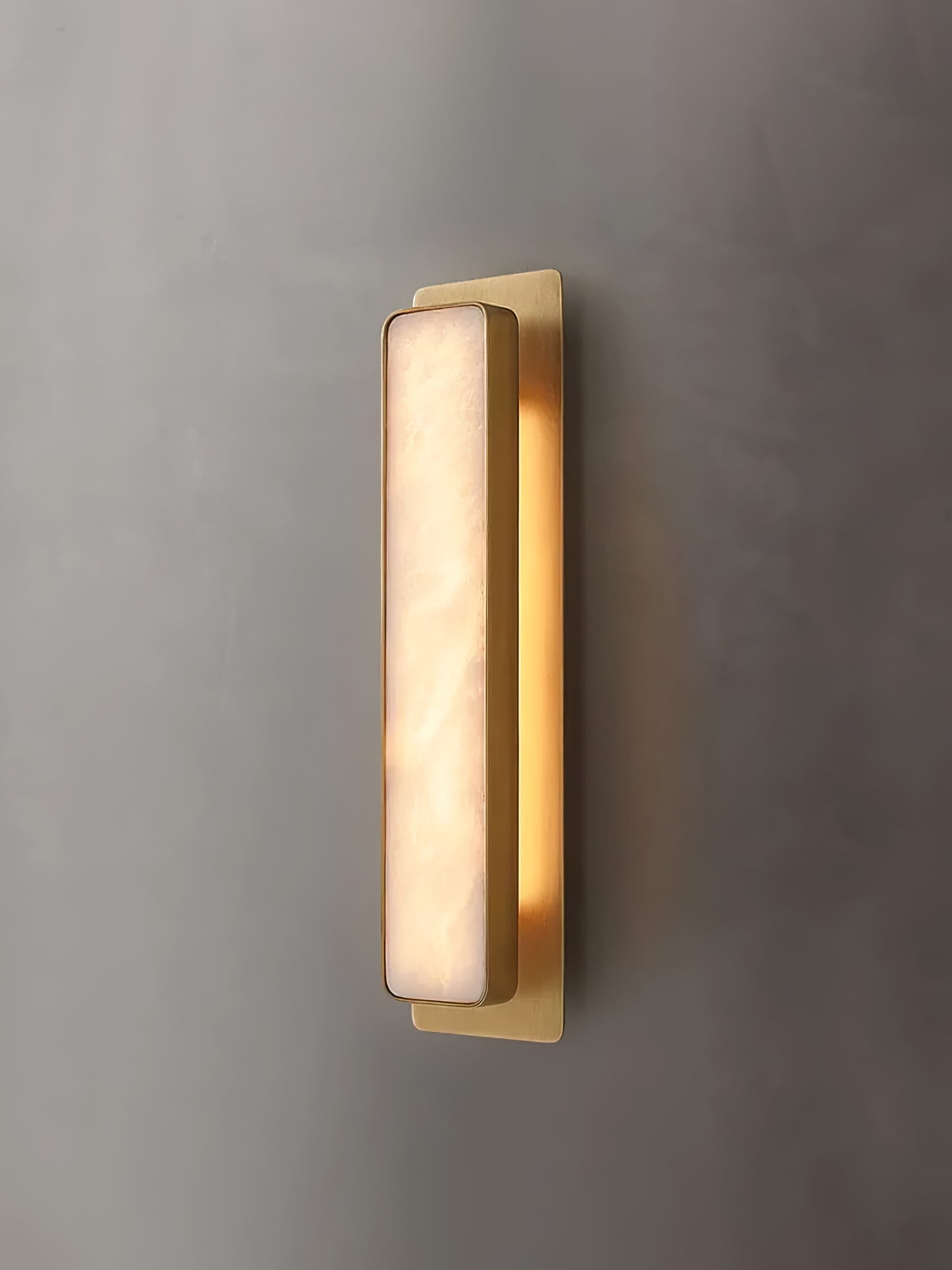 Настінний світильник Velmora Alabaster