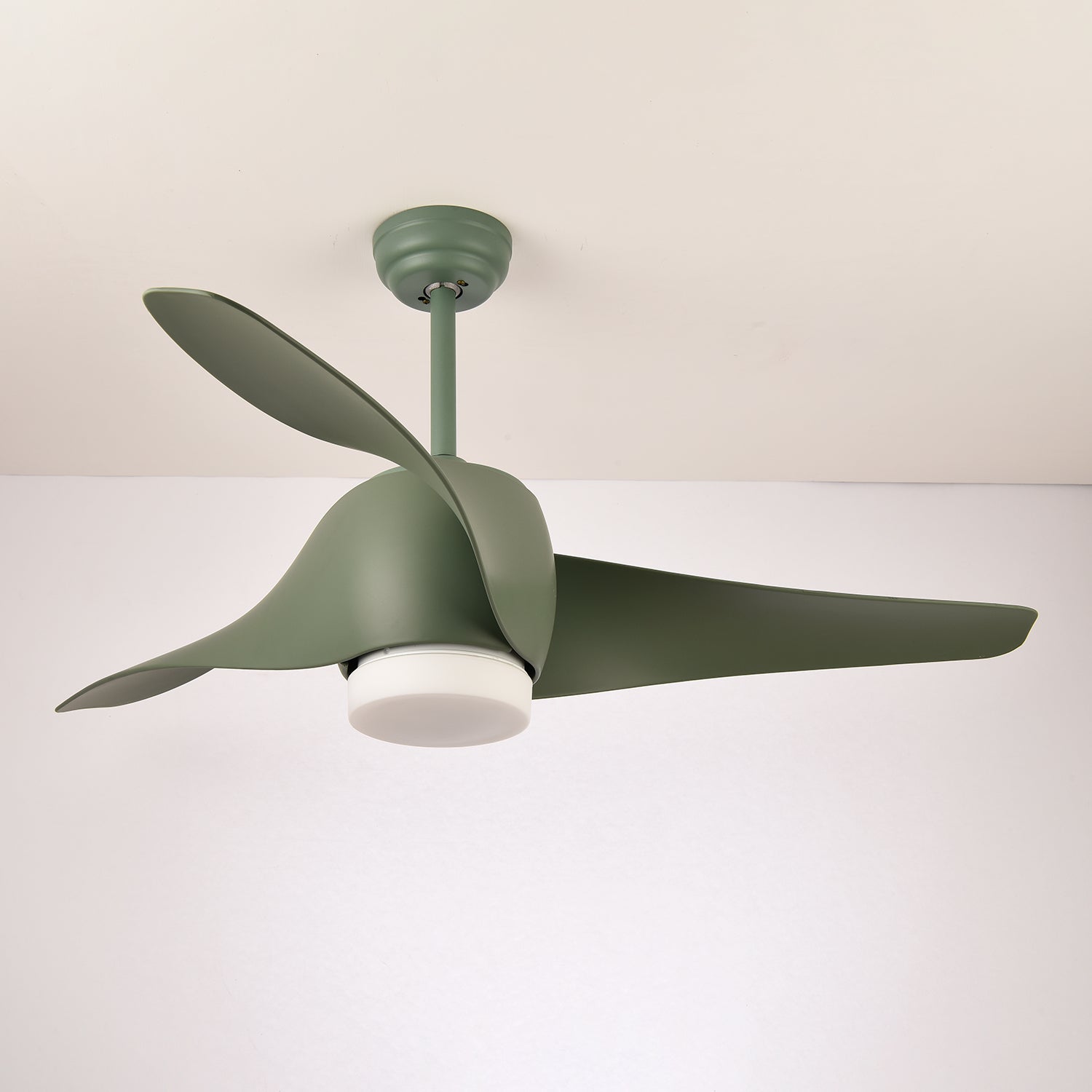 Verdantia Aero Ceiling Fan Light - Vakkerlight