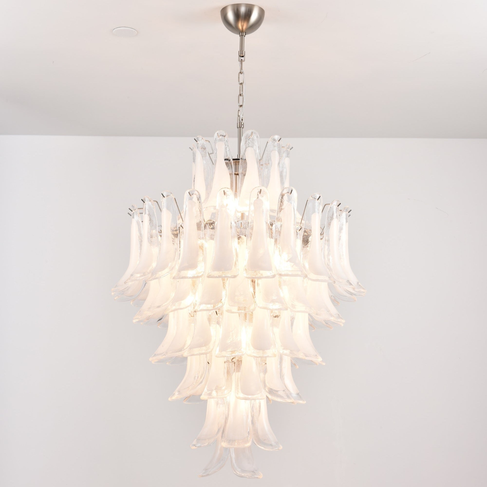 Люстра White Cloud Glass Petals