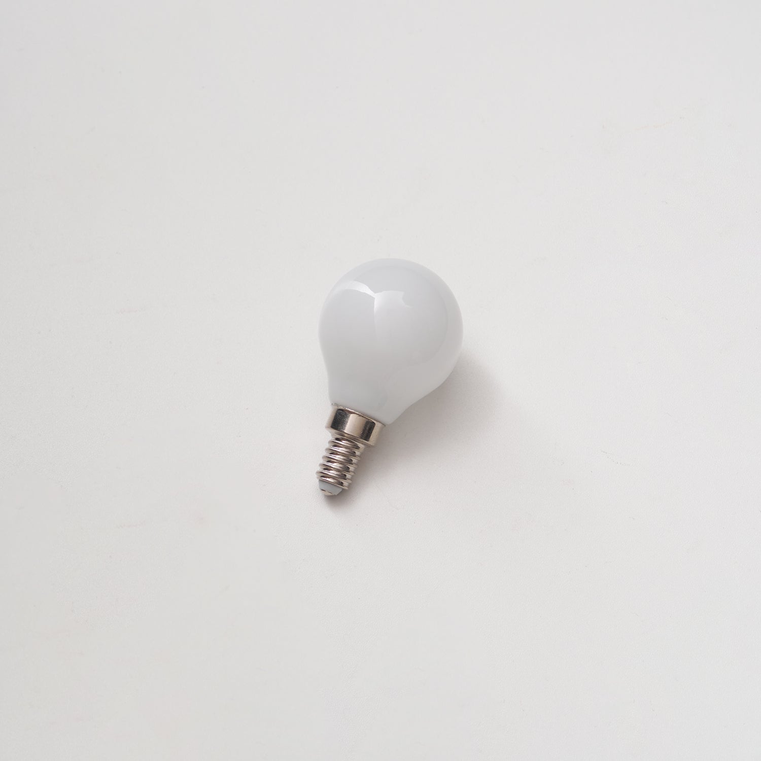 White LED Light E14 or E12 Bulb - Vakkerlight
