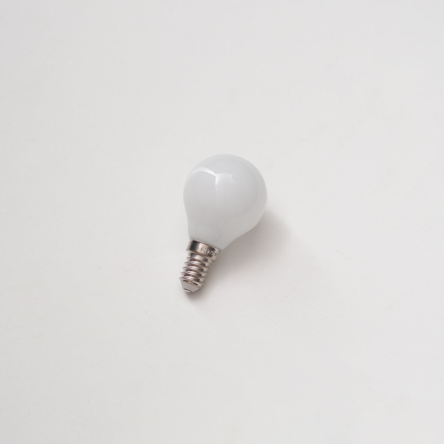 White LED Light E14 or E12 Bulb - Vakkerlight
