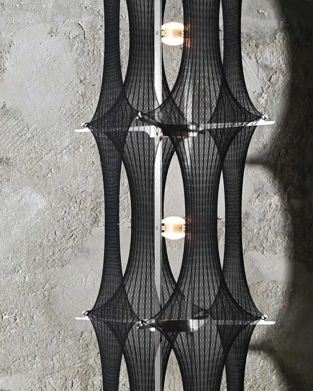 Noir Mesh Tower Floor Lamp