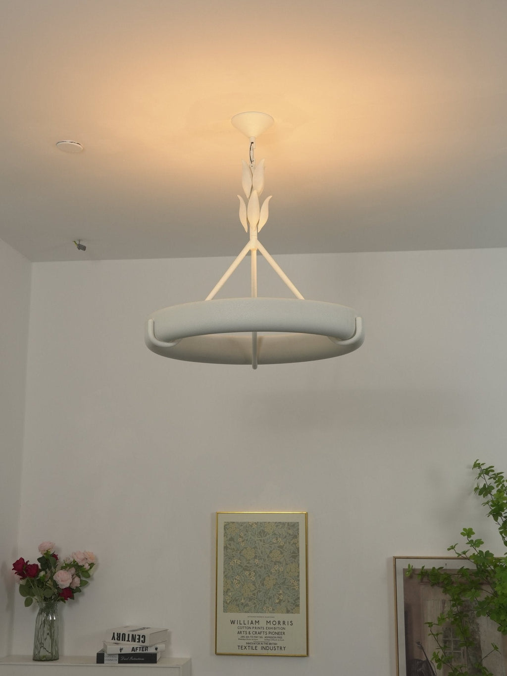 Потолочная люстра Tinsley Plaster