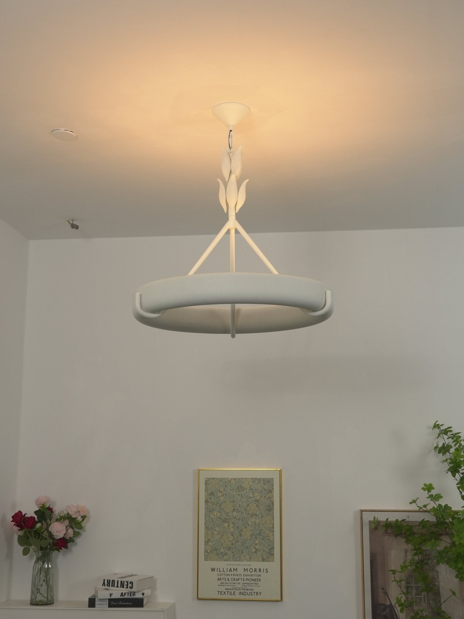 Потолочная люстра Tinsley Plaster