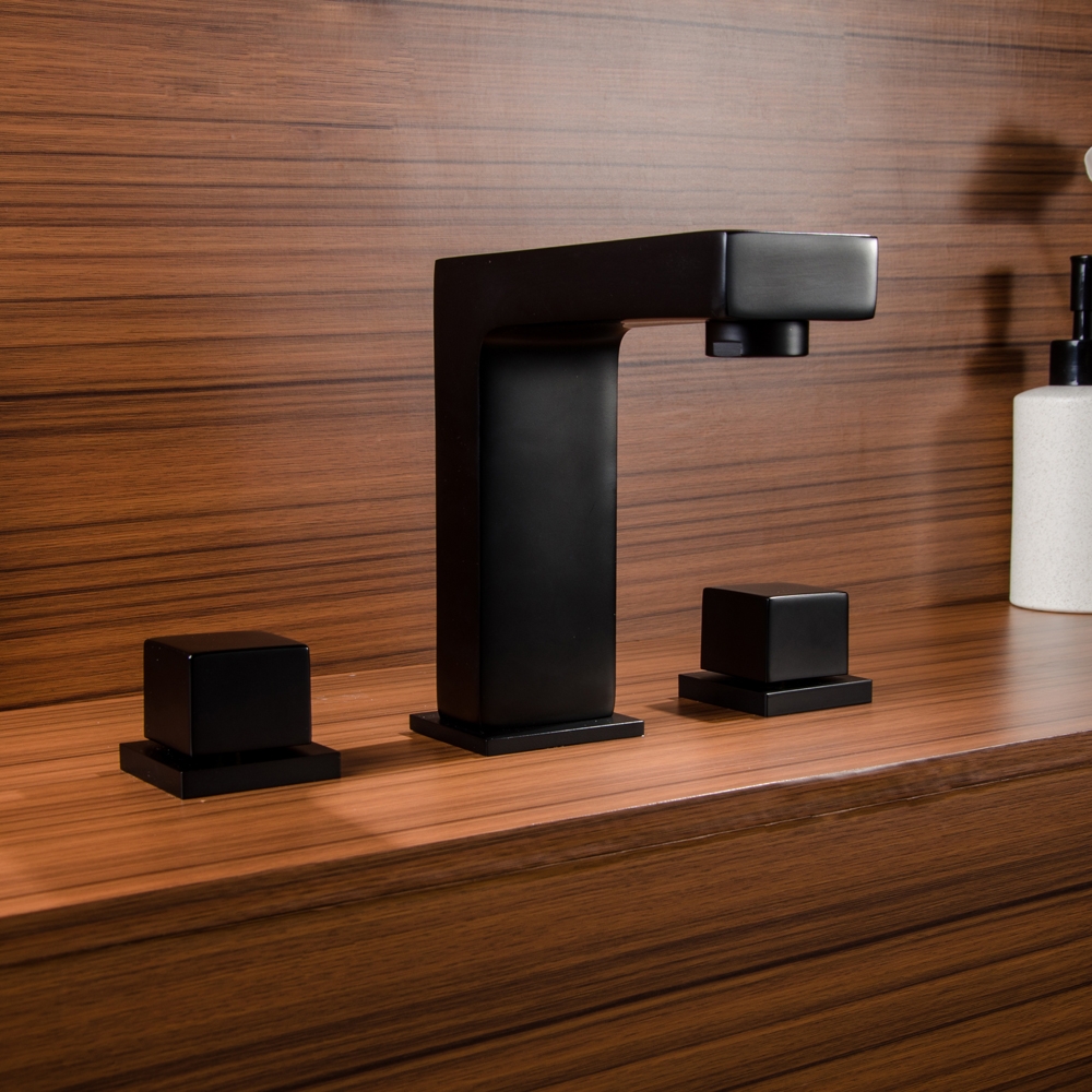 Змішувач для раковини в стилі Модерн Колір - Чорний Матеріал - Латунь SLAVGO 10501