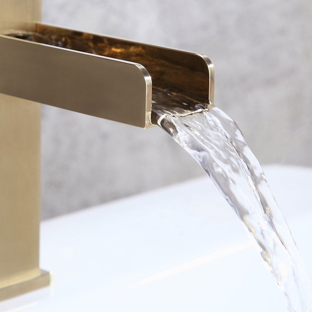 Змішувач для раковини в стилі Модерн Колір - Золото Матове Матеріал корпусу - Латунь SLAVGO 12906