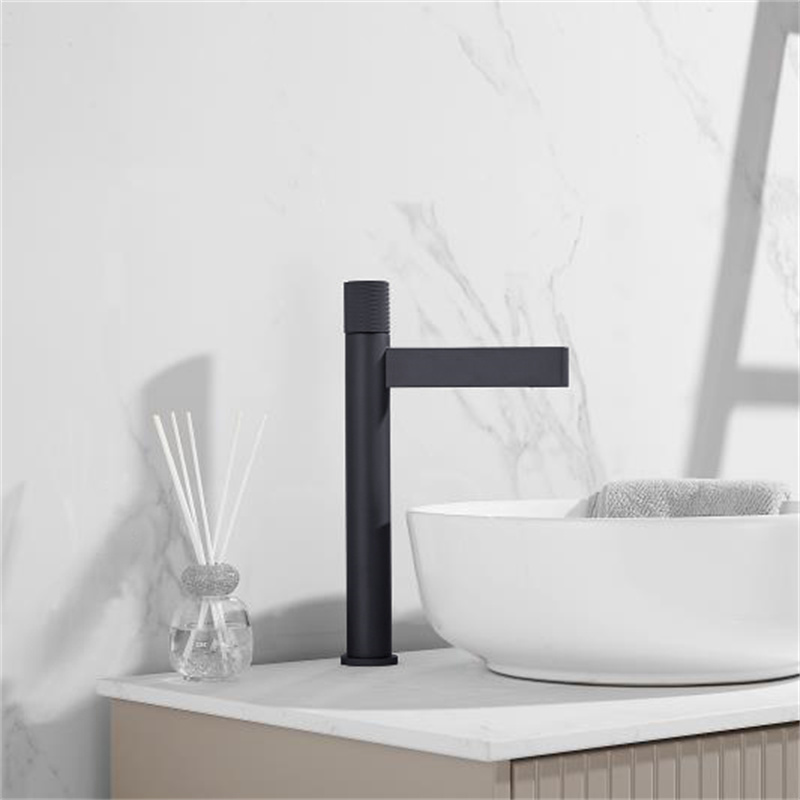 Змішувач для раковини в стилі Модерн Колір - Чорний Матеріал - Латунь SLAVGO 12843