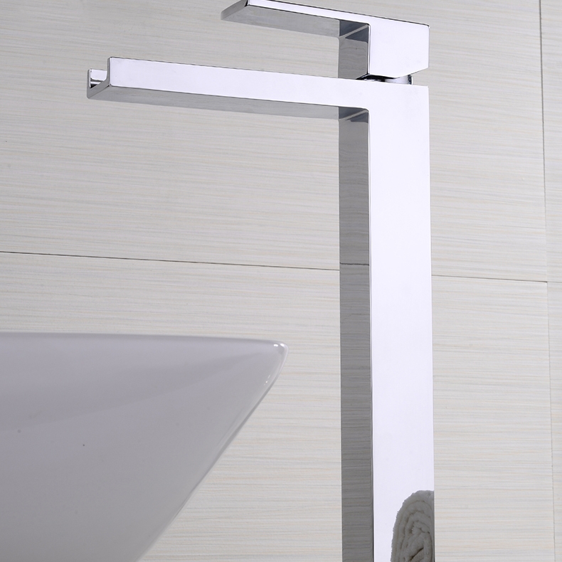 Змішувач для раковини в стилі Модерн Колір - Хром Матеріал - Латунь SLAVGO 10771