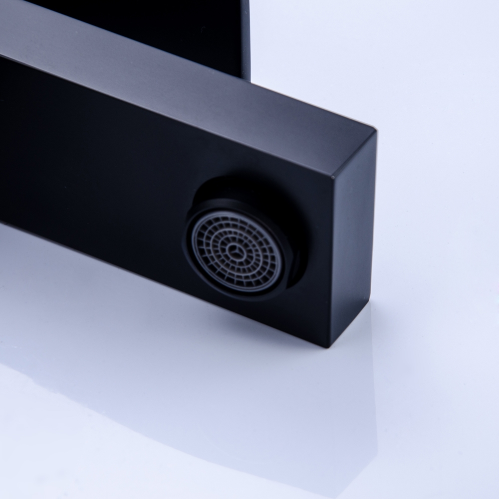 Змішувач для раковини в стилі Модерн Колір - Чорний Матеріал - Латунь SLAVGO 10512