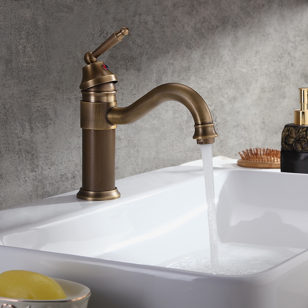Змішувач для раковини у стилі Традиційний Колір - Антична Латунь Матеріал корпусу - Латунь SLAVGO 39313