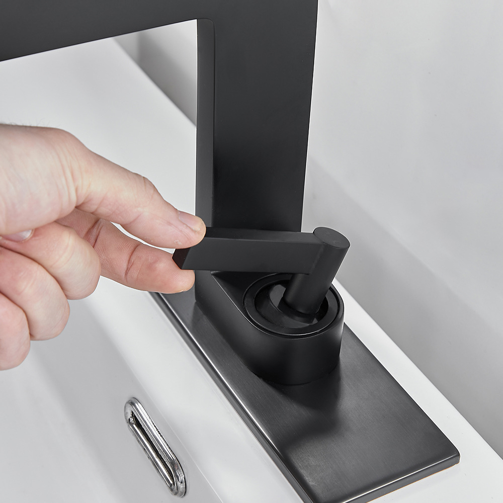 Змішувач для раковини в стилі Модерн Колір - Чорний Матеріал - Латунь SLAVGO 11666