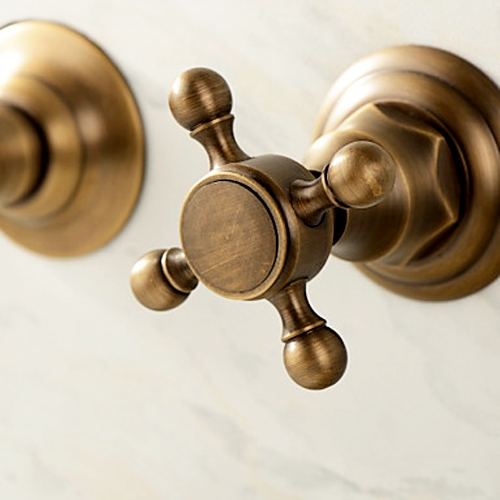 Змішувач для раковини у стилі Традиційний Колір - Антична Латунь Матеріал корпусу - Латунь SLAVGO 10109